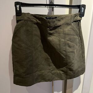 Banana Republic Olive Skirt size 4